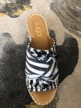 Natural & Black Stripe Wedge