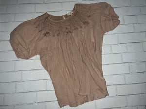 Natural Embroidered Top with Pleated Short Sleeves