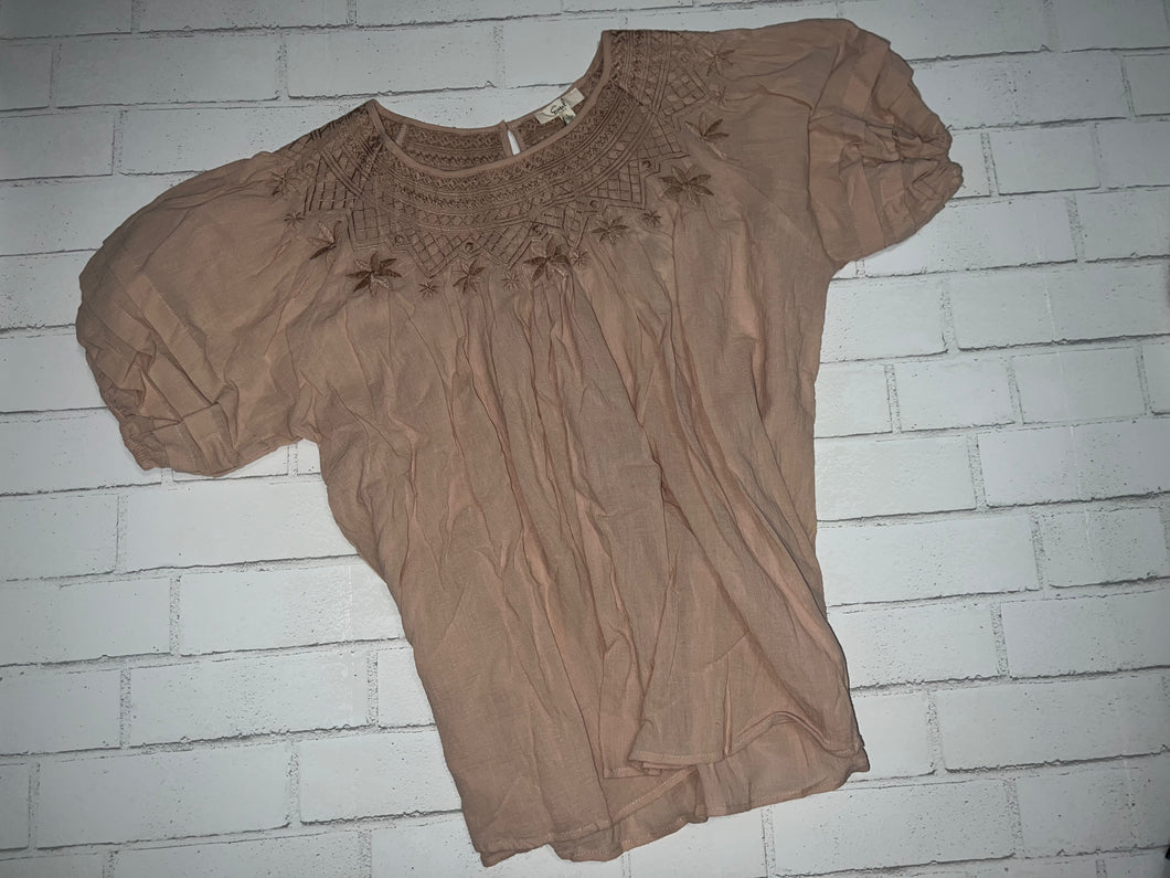 Natural Embroidered Top with Pleated Short Sleeves