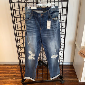 Curvaceous Distressed Boyfriend