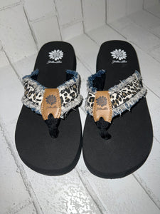 Leopard print yellow deals box flip flops